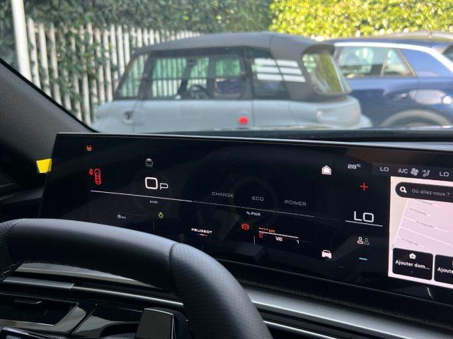 PEUGEOT 3008 Hybrid 145 e-DCS6 GT da?379,00 mensili