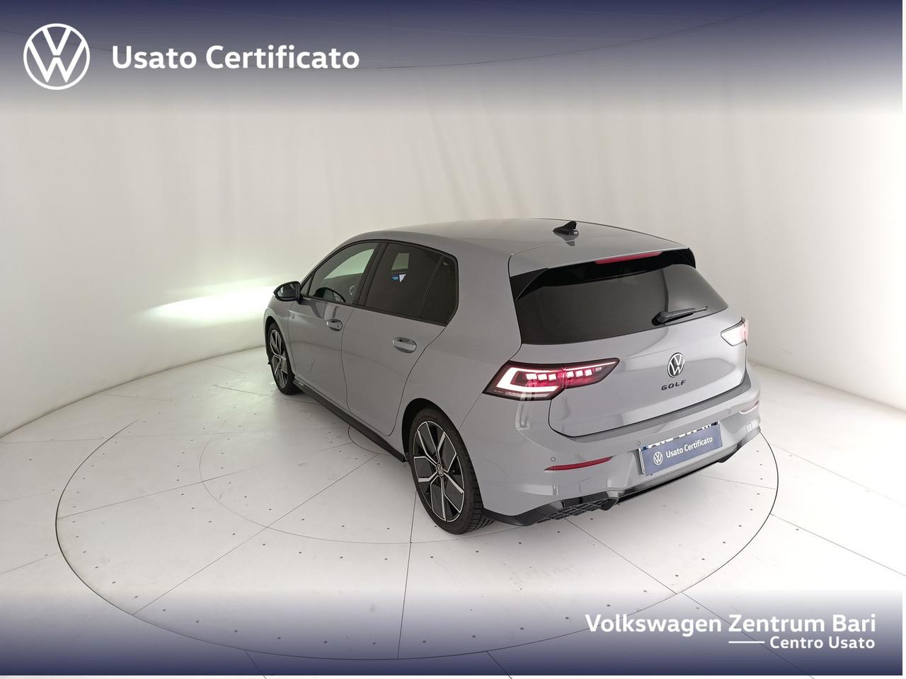Volkswagen Golf 2.0 tdi r-line 150cv dsg