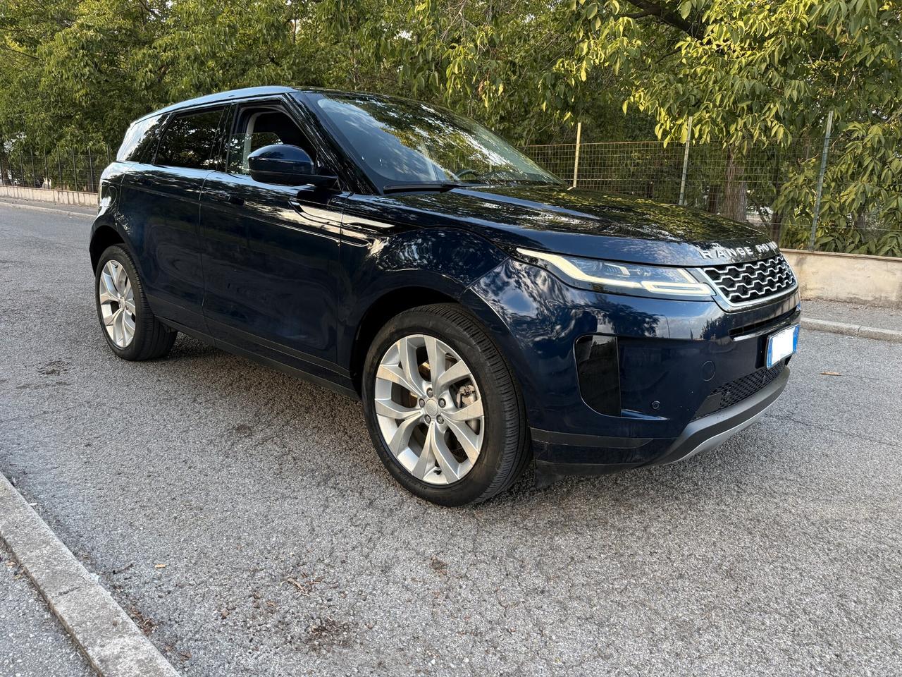 Range Rover Evoque 2.0D 163cv AWD SE- 2022-Autocarro