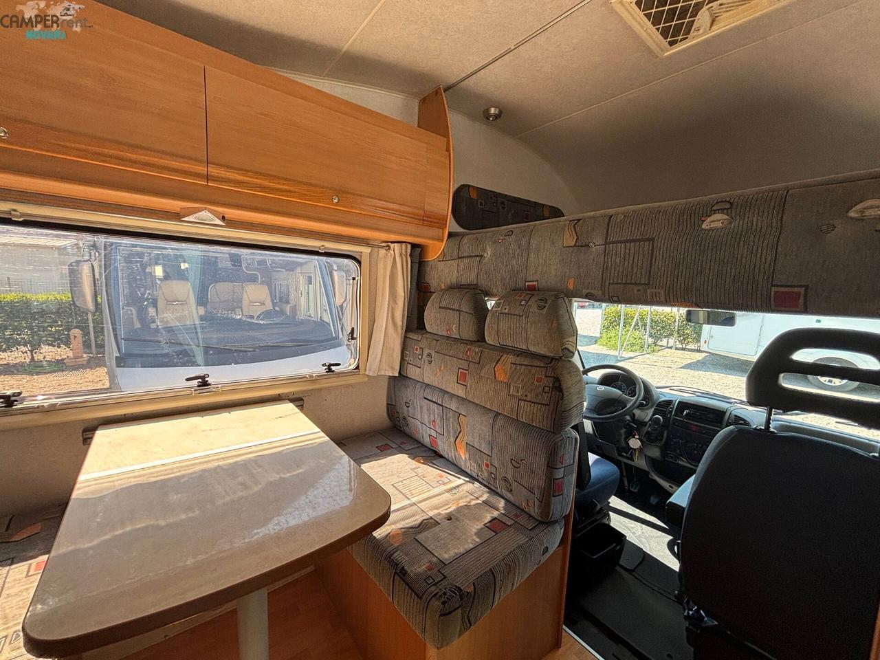 ELNAGH MARLIN 64 - mansardato con letti a castello longitudinali in coda