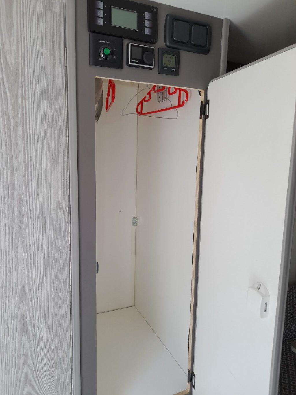 LAND ROVER Defender Defender 130 2.5 Td5 cat Cr...