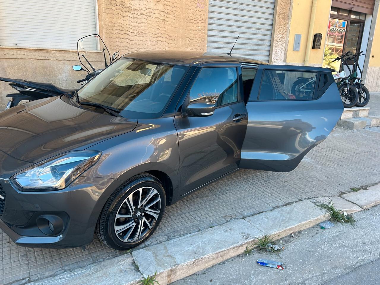 Suzuki Swift BERLINA