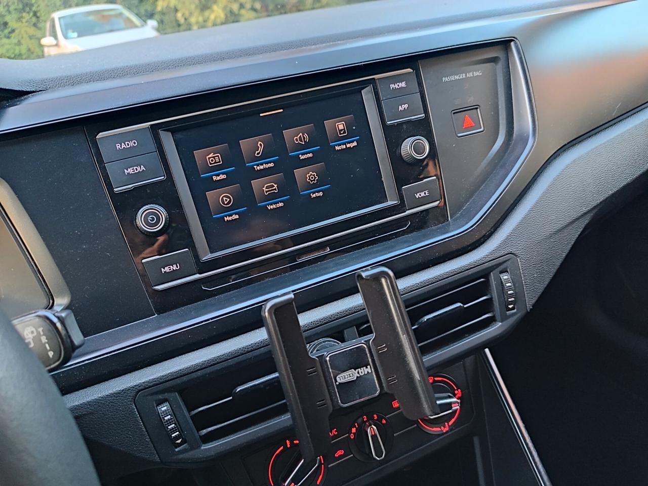VOLKSWAGEN POLO DEL 2021 TGI A METANO DI CASA