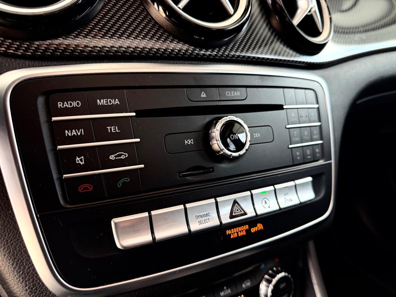 MB GLA 200d 4Matic Premium NIGHT EDITION *TETTO