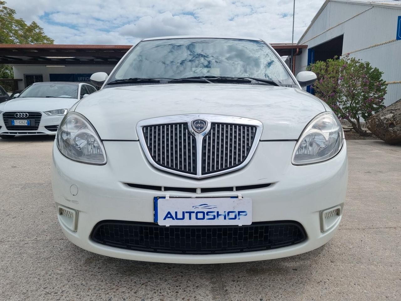 Lancia Ypsilon 1.2 Argento