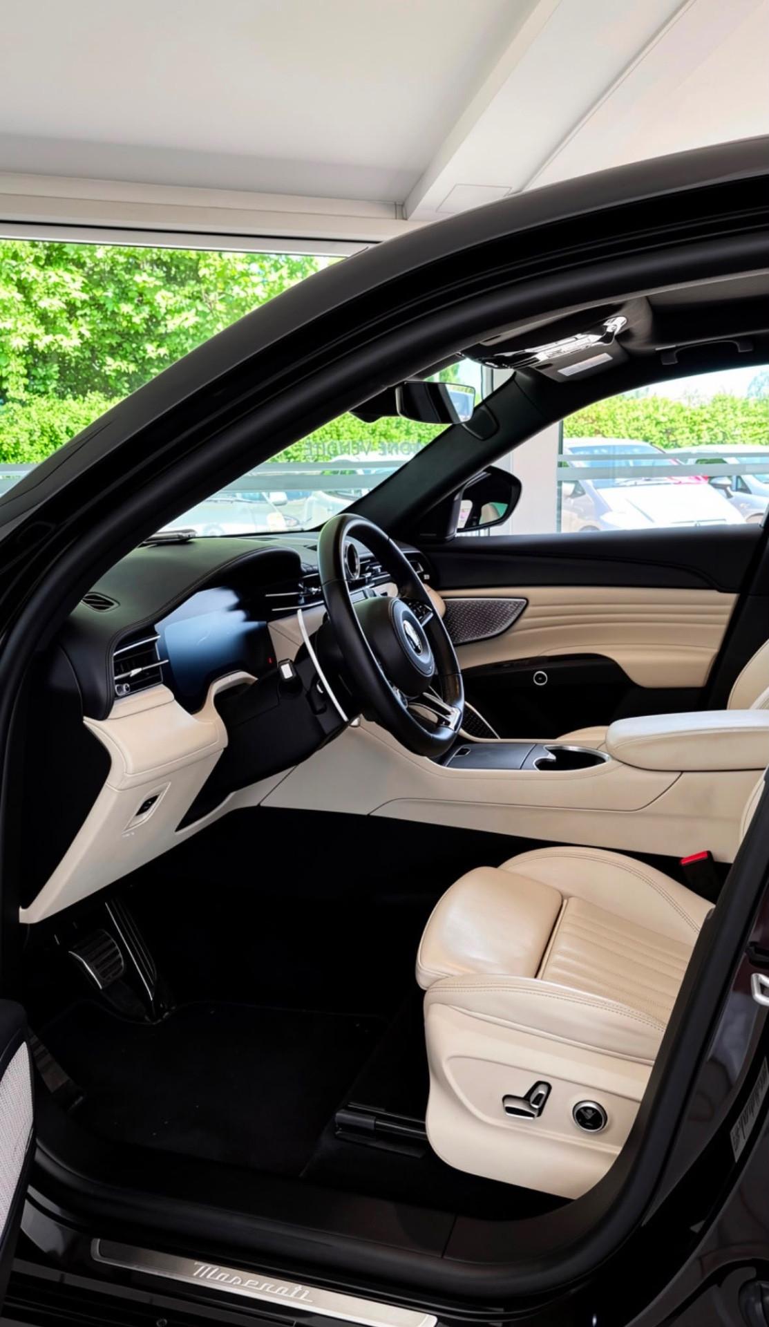 MASERATI GRECALE MHEV 330 CV AWD MODENA GARANZIA UFFICIALE MASERATI FINO A GENNAIO 2028