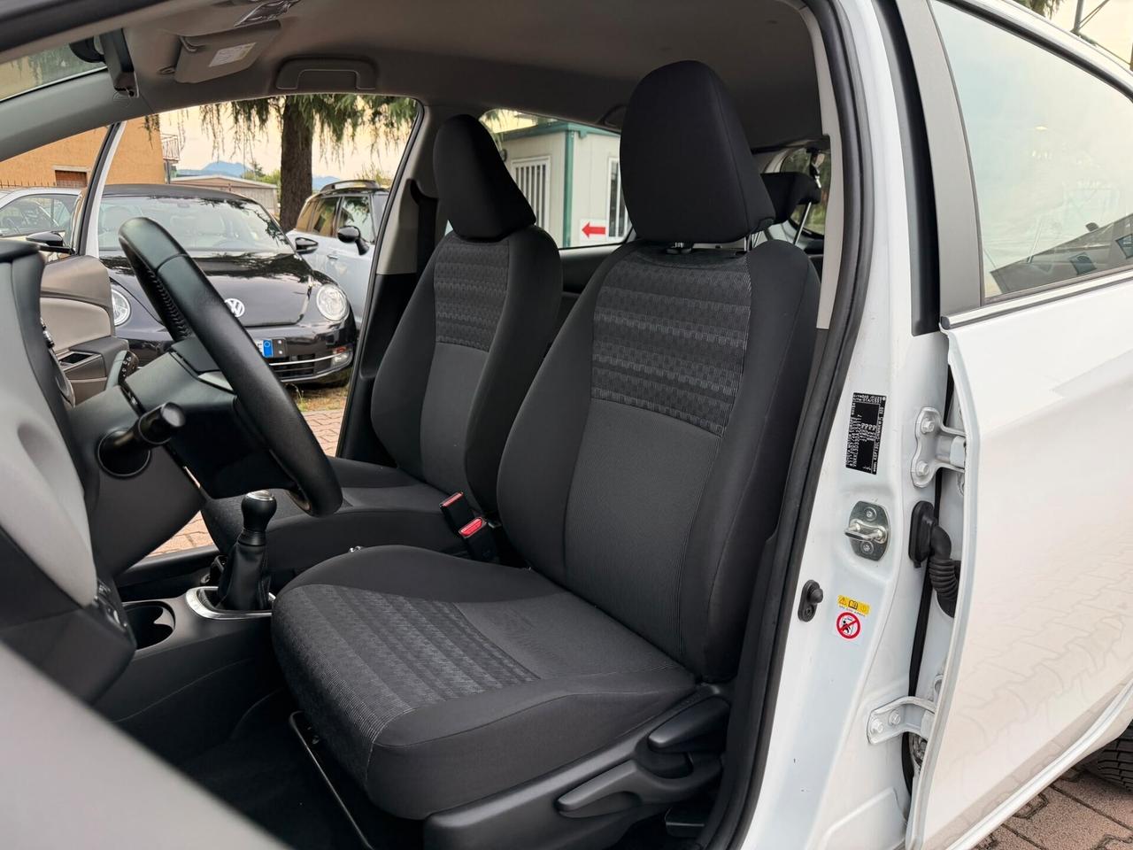 Toyota Yaris 1.0 5 porte Lounge OK NEOPATENTATI