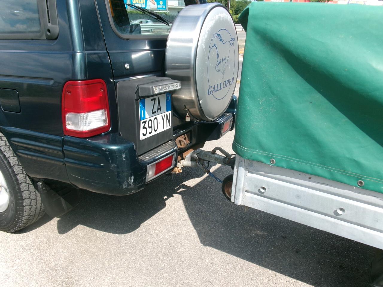 Hyundai Galloper 2.5 TDI 7 POSTI 4X4 GANCIO TRAINO CON CARRELLO COMPRESO **GUARNIZIONE TESTATA DA RIFARE**