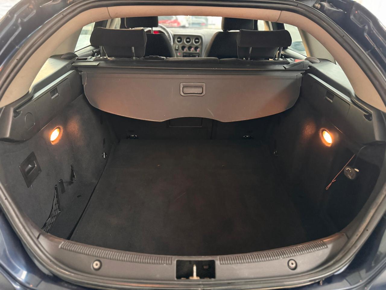 Alfa Romeo 159 1.9 JTDm 16V Sportwagon Distinctive