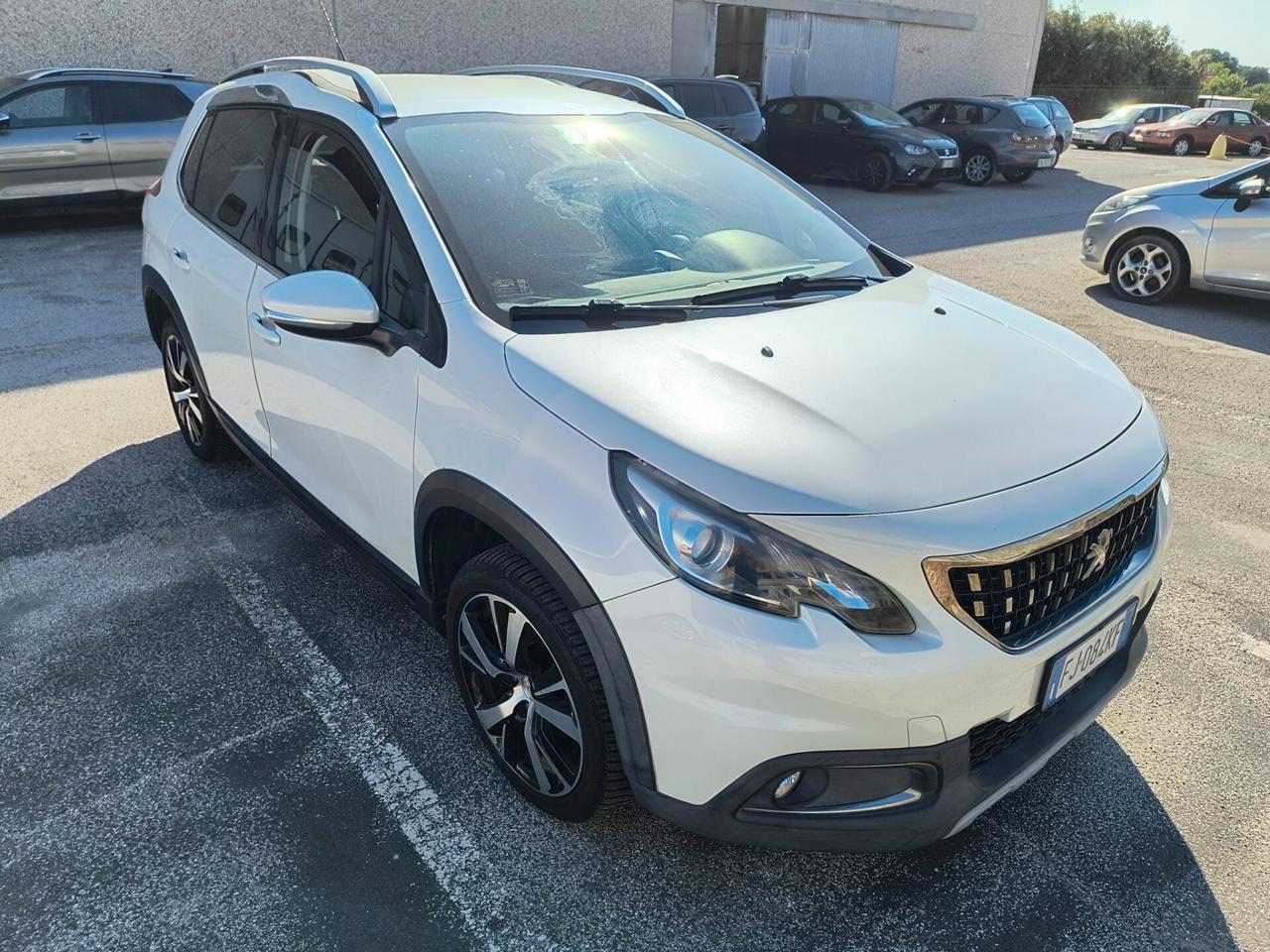 Peugeot 2008 BlueHDi 120 S&S Allure