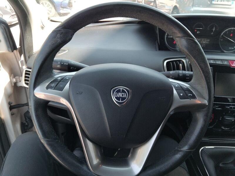 Lancia Ypsilon III 2015 1.2 Gold 69cv my16