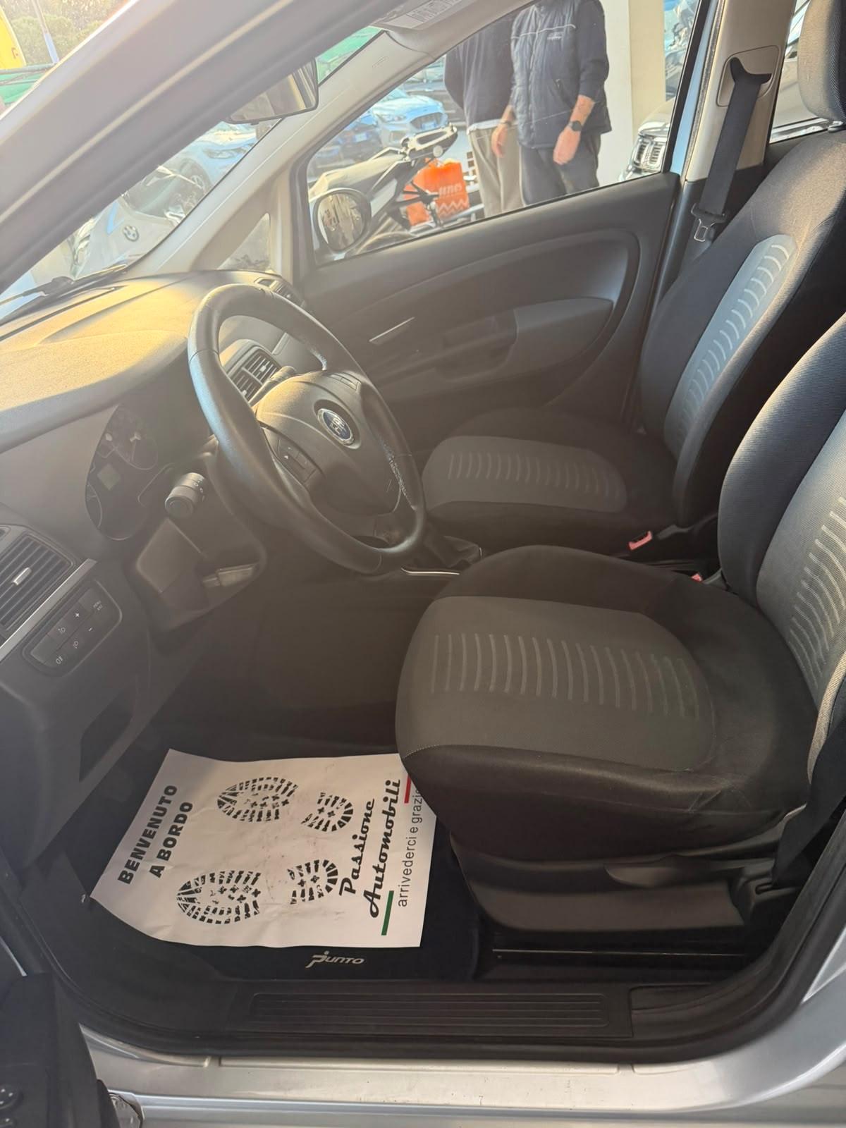 Fiat Punto 1.2 Dynamic 65cv 5p NEOPATENTATI