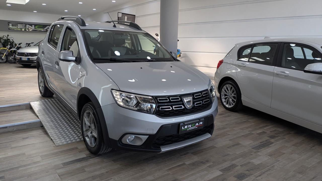 Dacia Sandero Stepway 1.0 TCe 100CV ECO-G 15th Anniversary