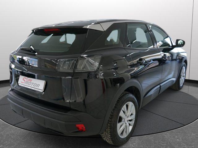 PEUGEOT 3008 BlueHDi 130 S&S EAT8 Active Business