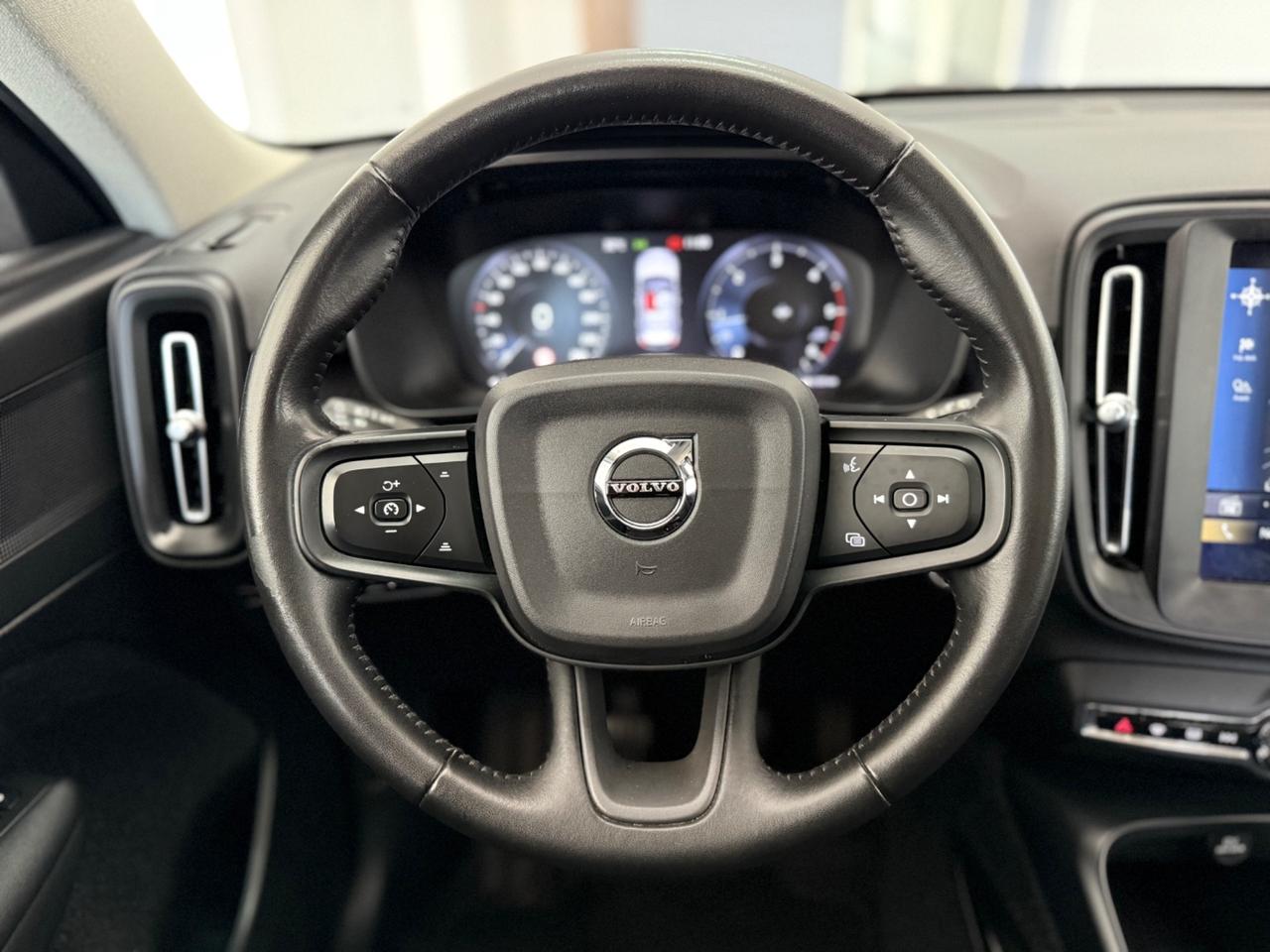 Volvo XC40 D3 AWD Momentum Core