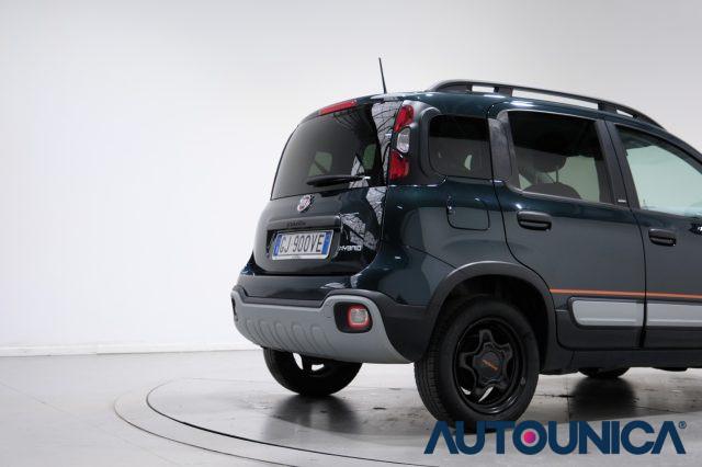 FIAT Panda CROSS 1.0 FIREFLY S&S HYBRID GARMIN NEOPATENTATI