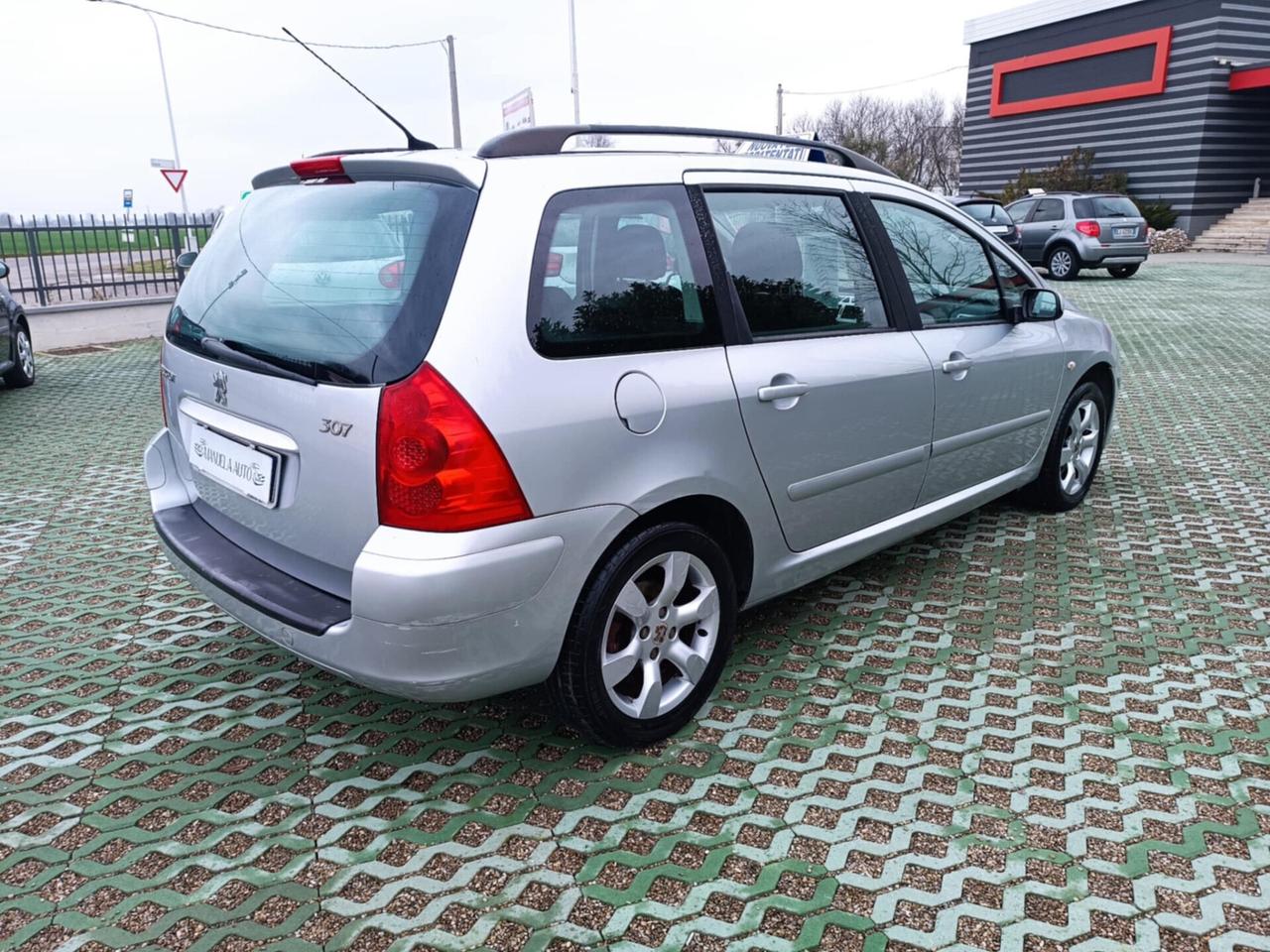 Peugeot 307 1.6 16V Station XS ideale per neopatentati