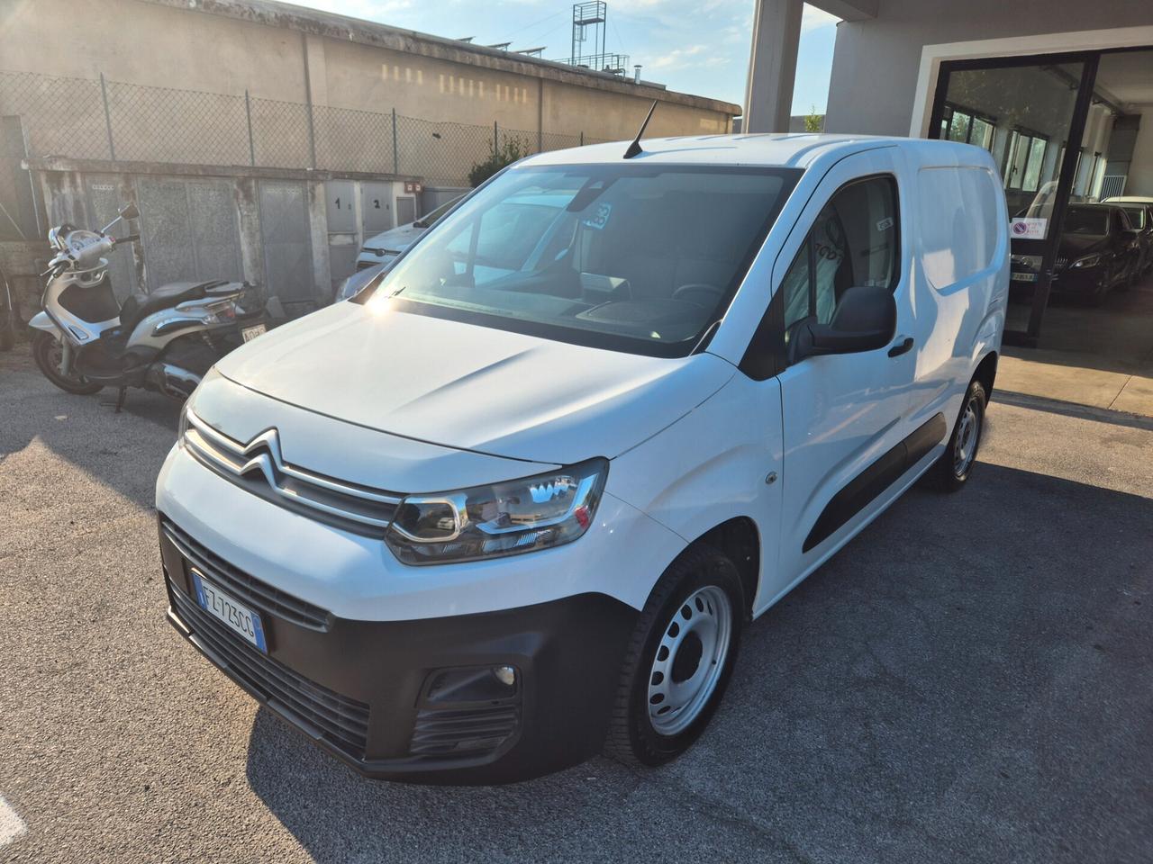 Citroen Berlingo BlueHDi 130 S&S Van M Club