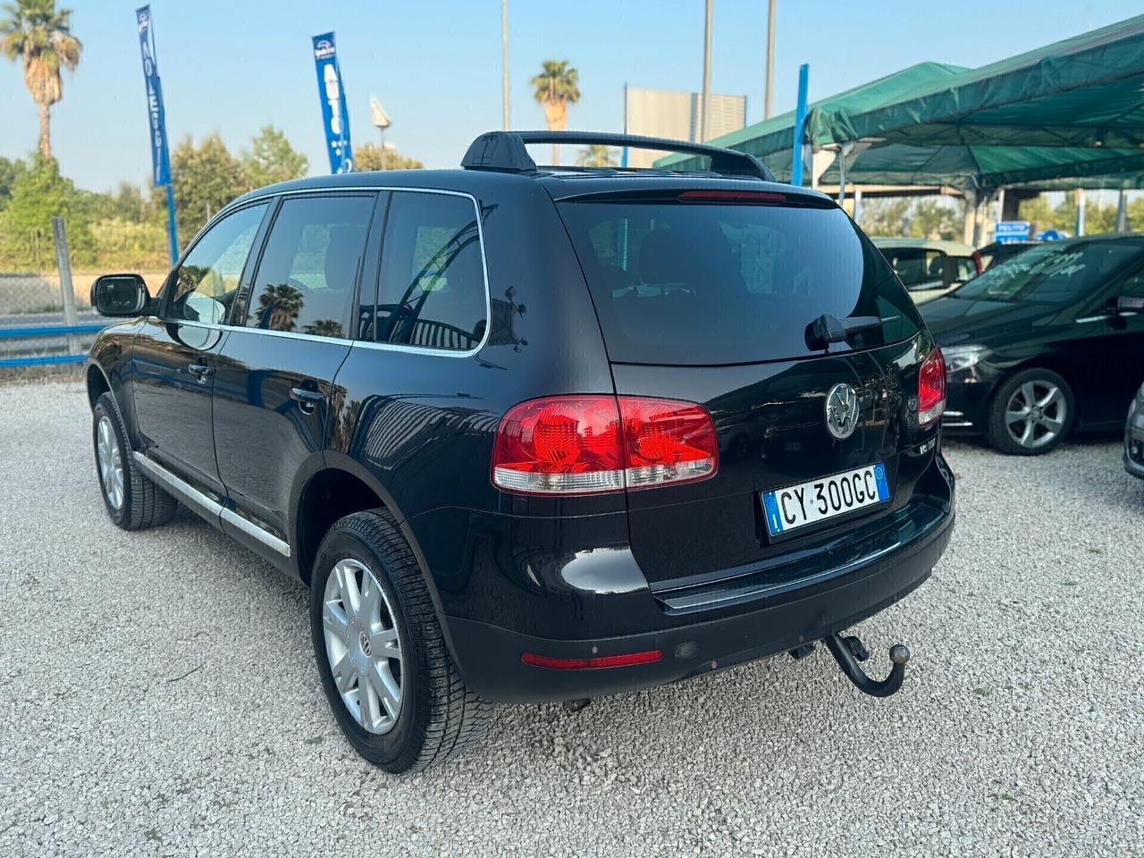 Volkswagen Touareg 3.0 V6 TDI DPF tiptronic gancio traino navigatore pari al nuovo