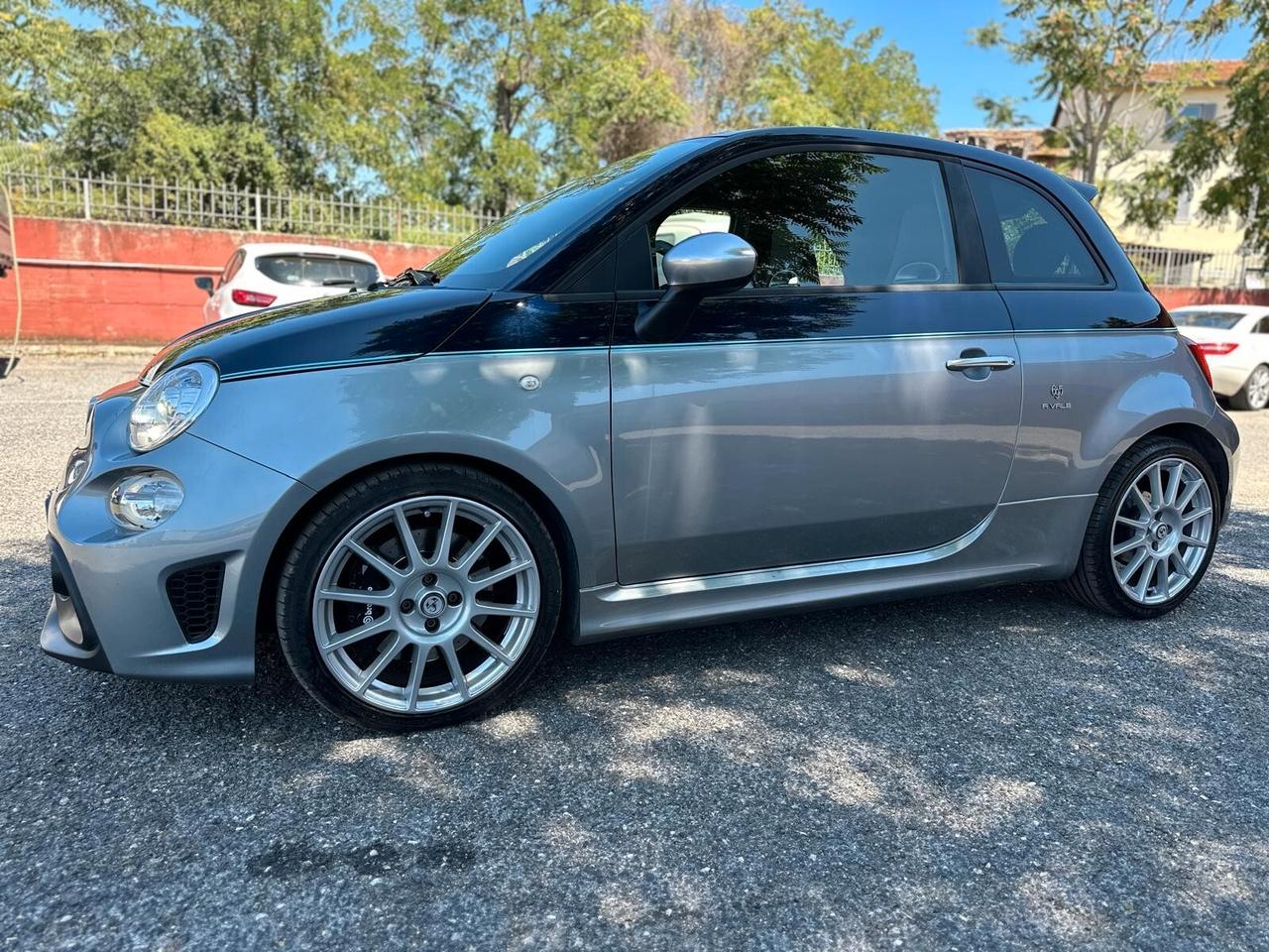 Abarth 695 1.4 Turbo T-Jet Rivale