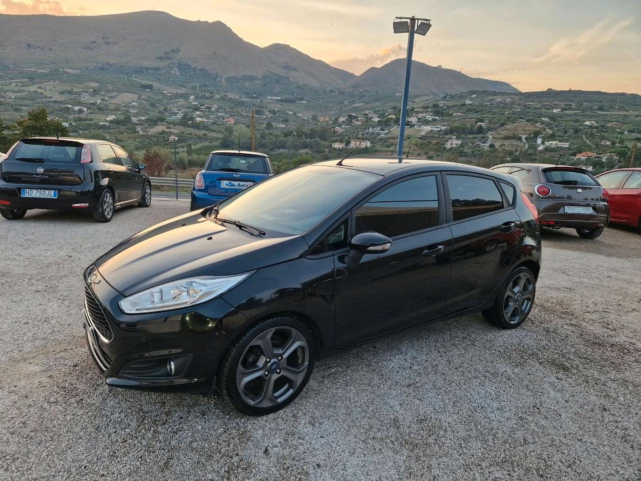 Ford Fiesta 1.5 TDCi 95CV 5 porte Titanium