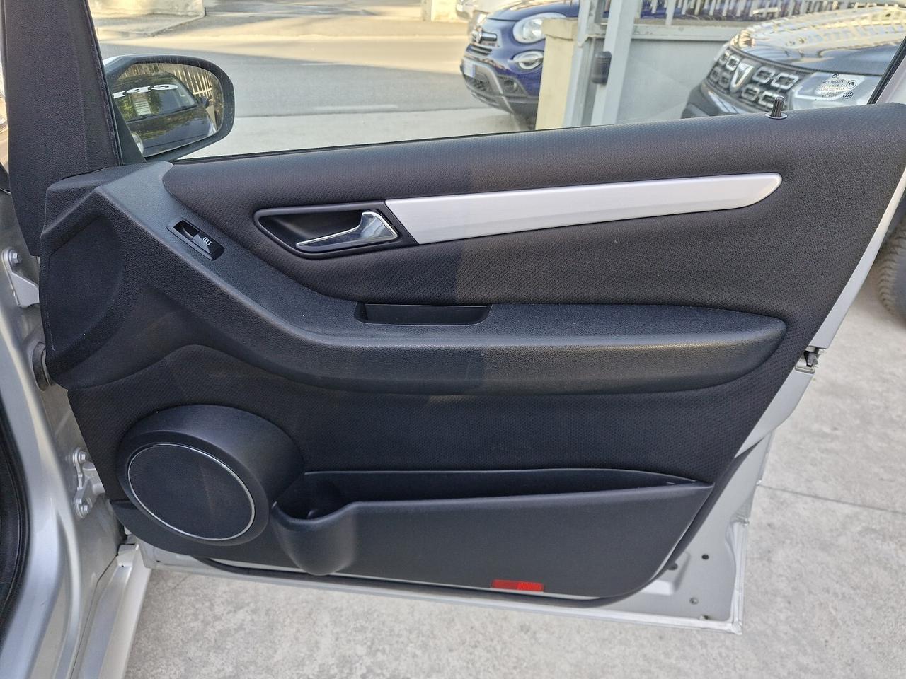 MERCEDES CLASSE B180 2.0 CDI SPORT AUTOMATICA