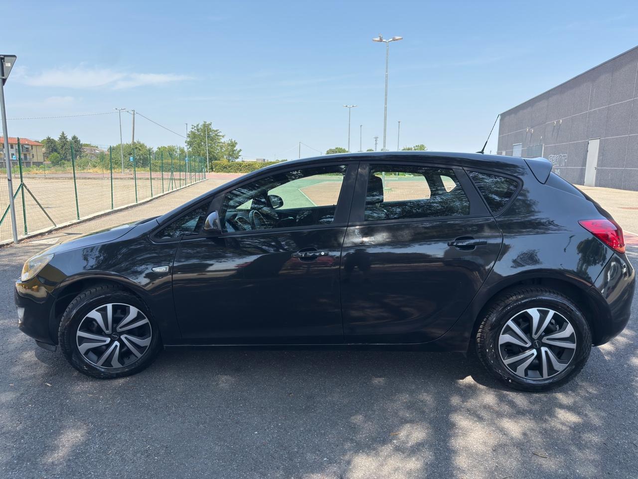 Opel Astra 1.4 Turbo 140CV 5 porte Cosmo
