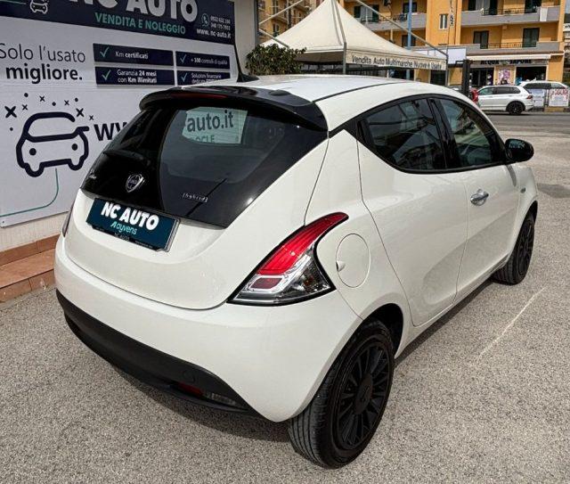 LANCIA Ypsilon 1.0 FireFly 5 porte S&S Hybrid Silver