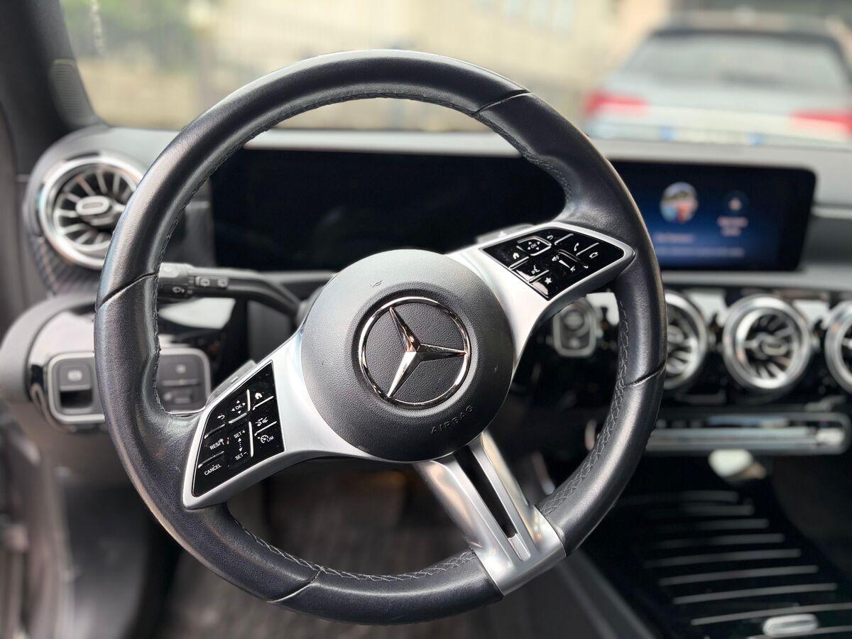 Mercedes Classe A 180 AMG Line Advanced Plus Digital Edition auto