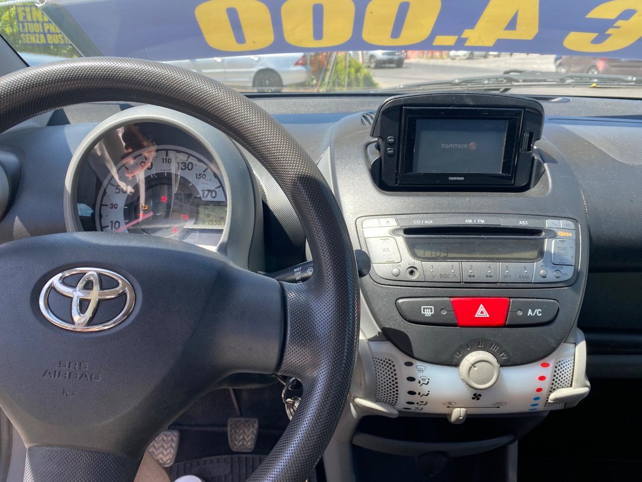 Toyota Aygo 1.0 12V VVT-i 5 porte Now Connect