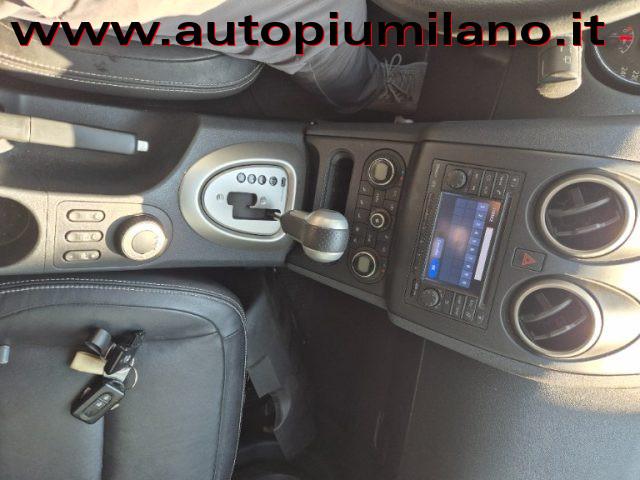 NISSAN Qashqai 2.0 16V Tekna 4X4