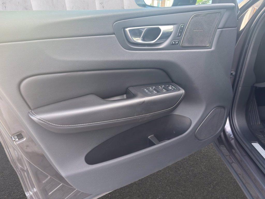 VOLVO XC60 2.0 b4 Ultimate Dark awd auto del 2023