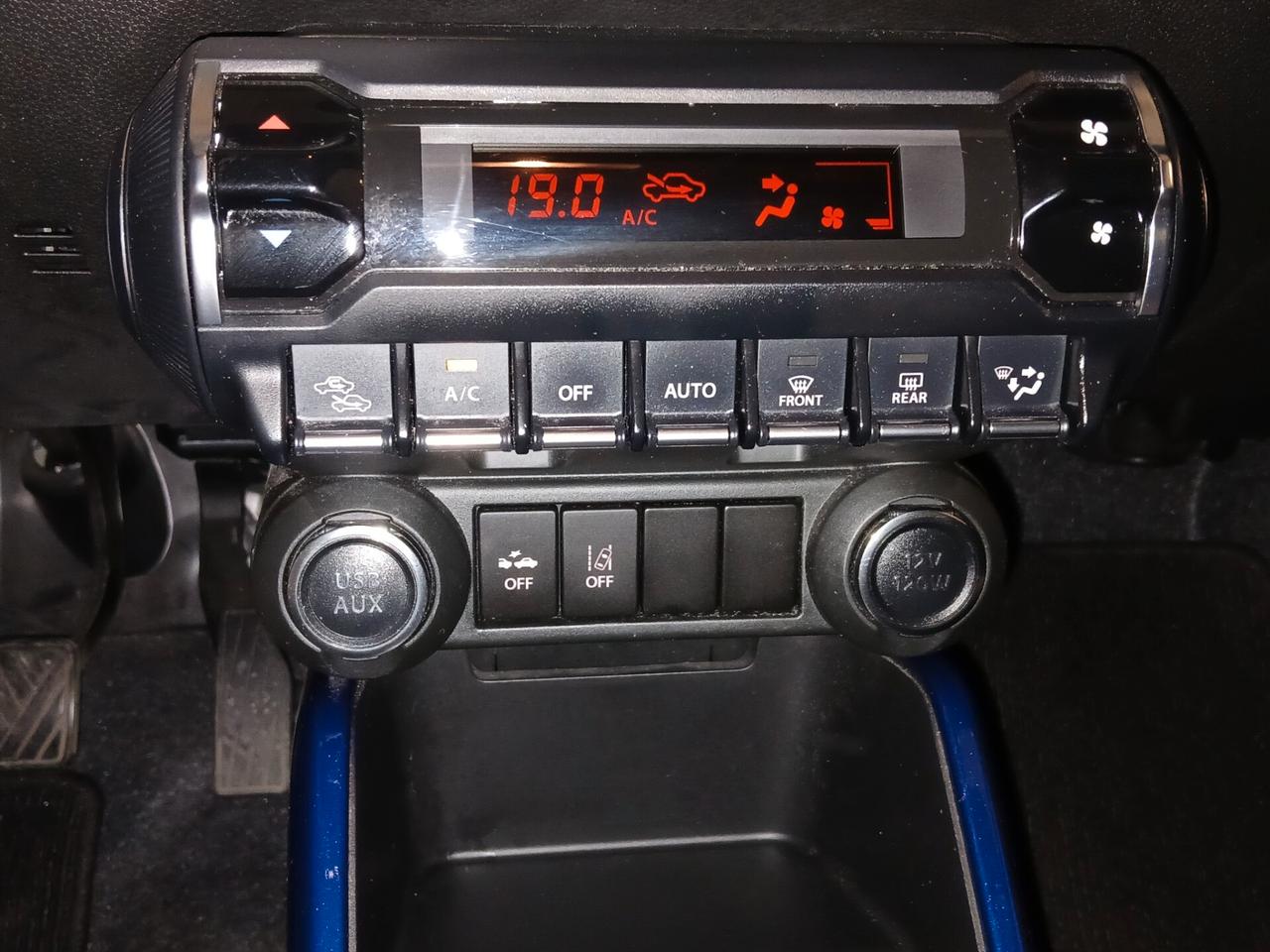 Suzuki Ignis 1.2 Hybrid Top