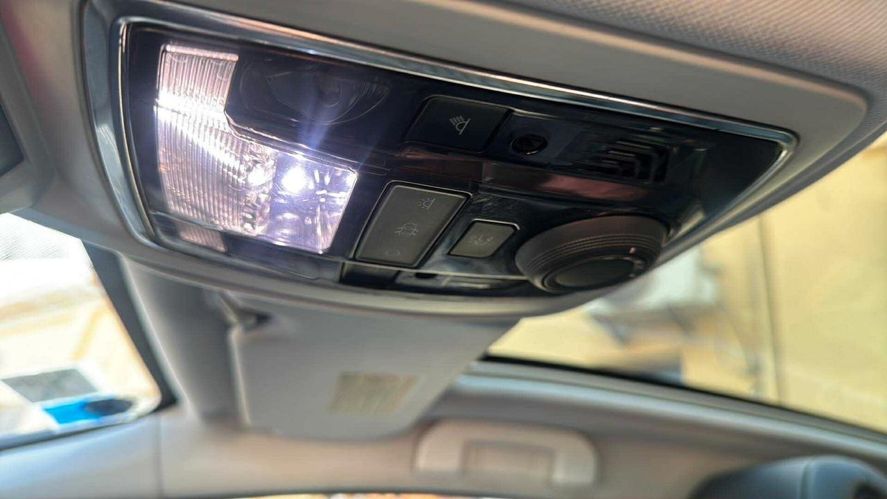 Peugeot 508 2.0 HDi 140CVl Allure TUTTI I LAVORI FATTI
