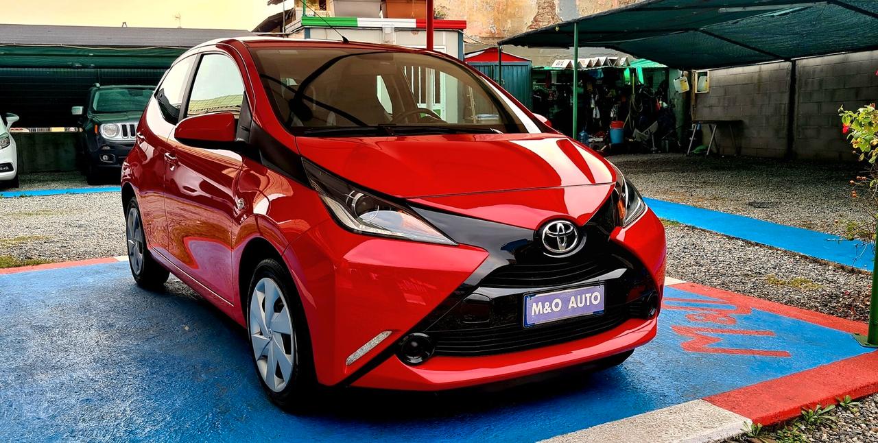 TOYOTA AYGO 1.0 BENZINA KM 76 MILA OK NEOPATENTATI