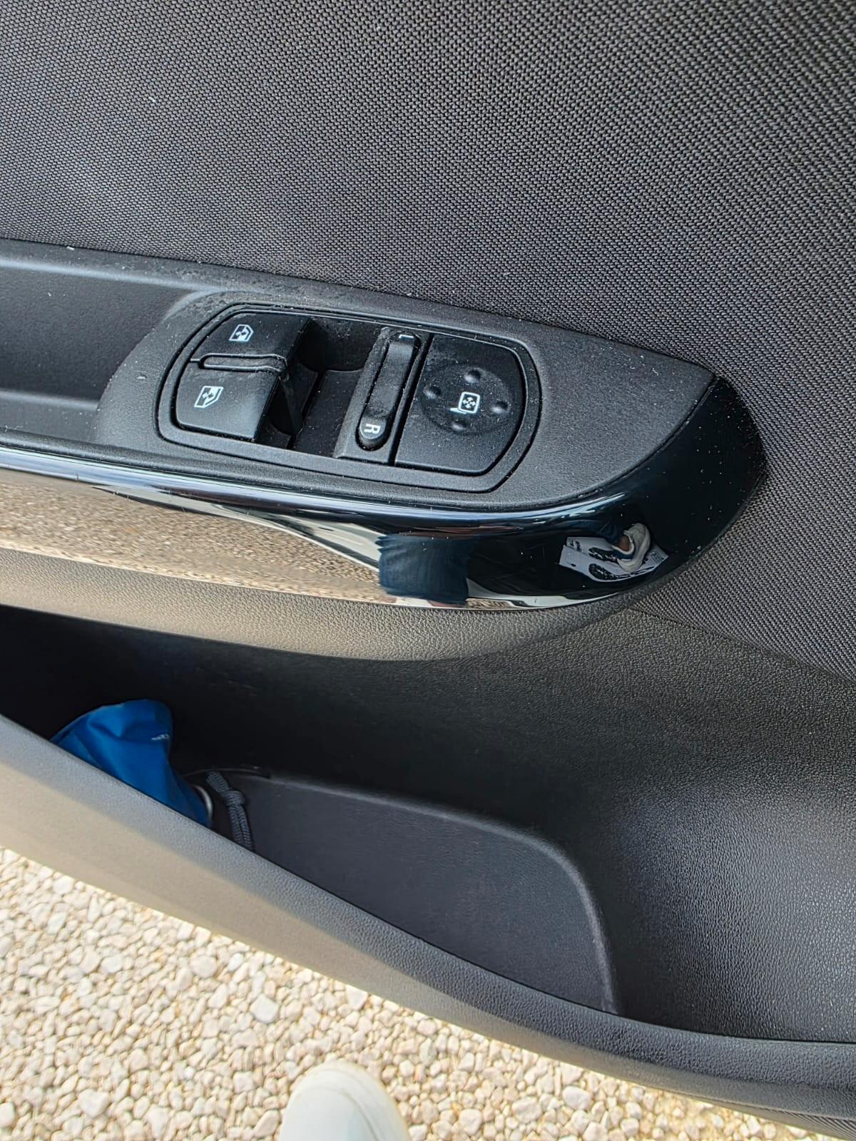 Opel Corsa 1.4 90CV GPL Tech 5 porte Advance