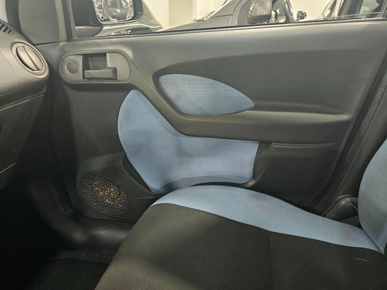 NUOVA FIAT PANDA EMOTION PLUS 1.2 BENZ 60CV - AUTO COME NUOVA.