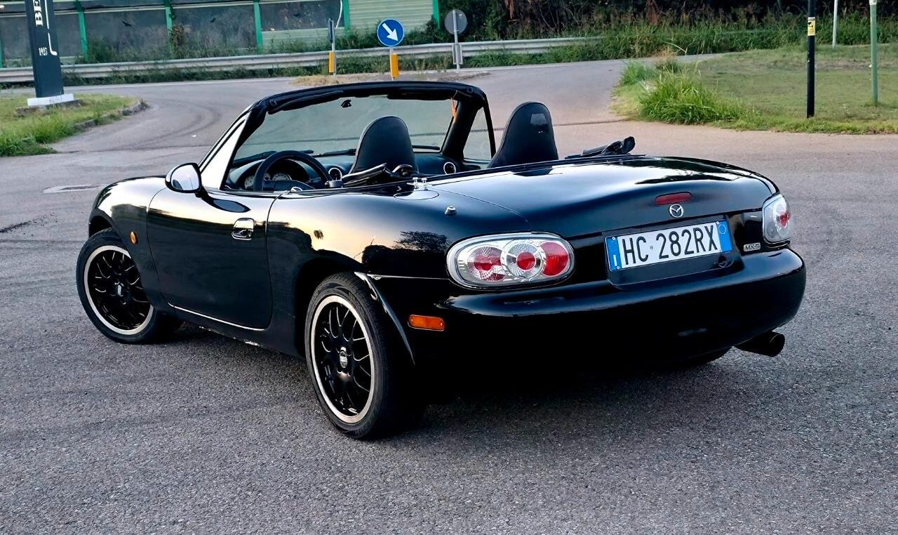Mazda MX5 NBFL 1.8i 16V