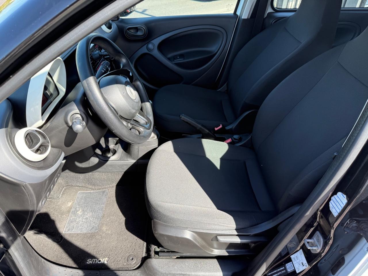 SMART FORFOUR 1.0 Youngster 71cv Neopatentati