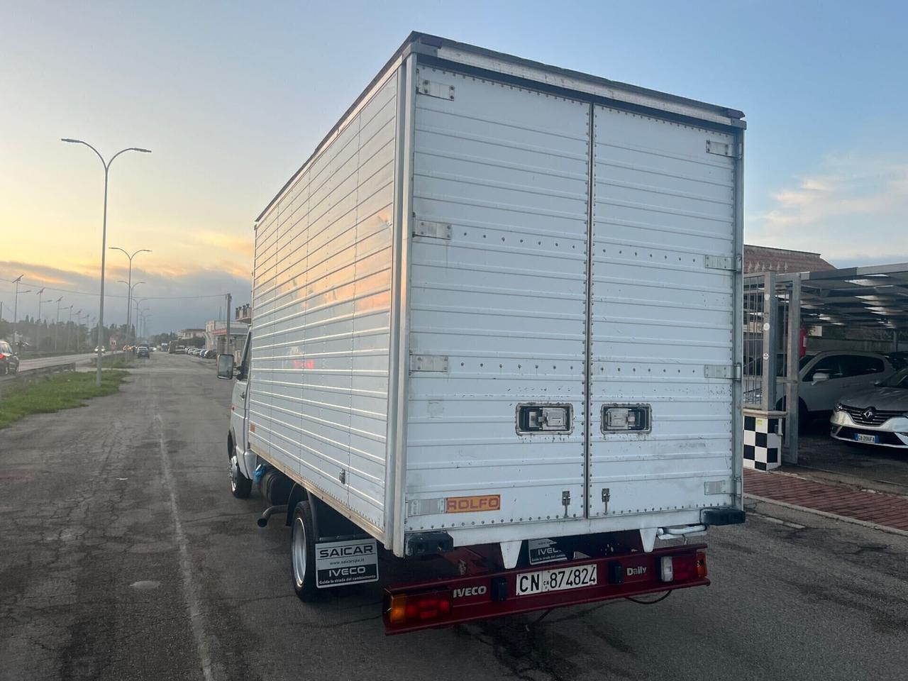 Iveco Daily 35-8 furgonatura cassa