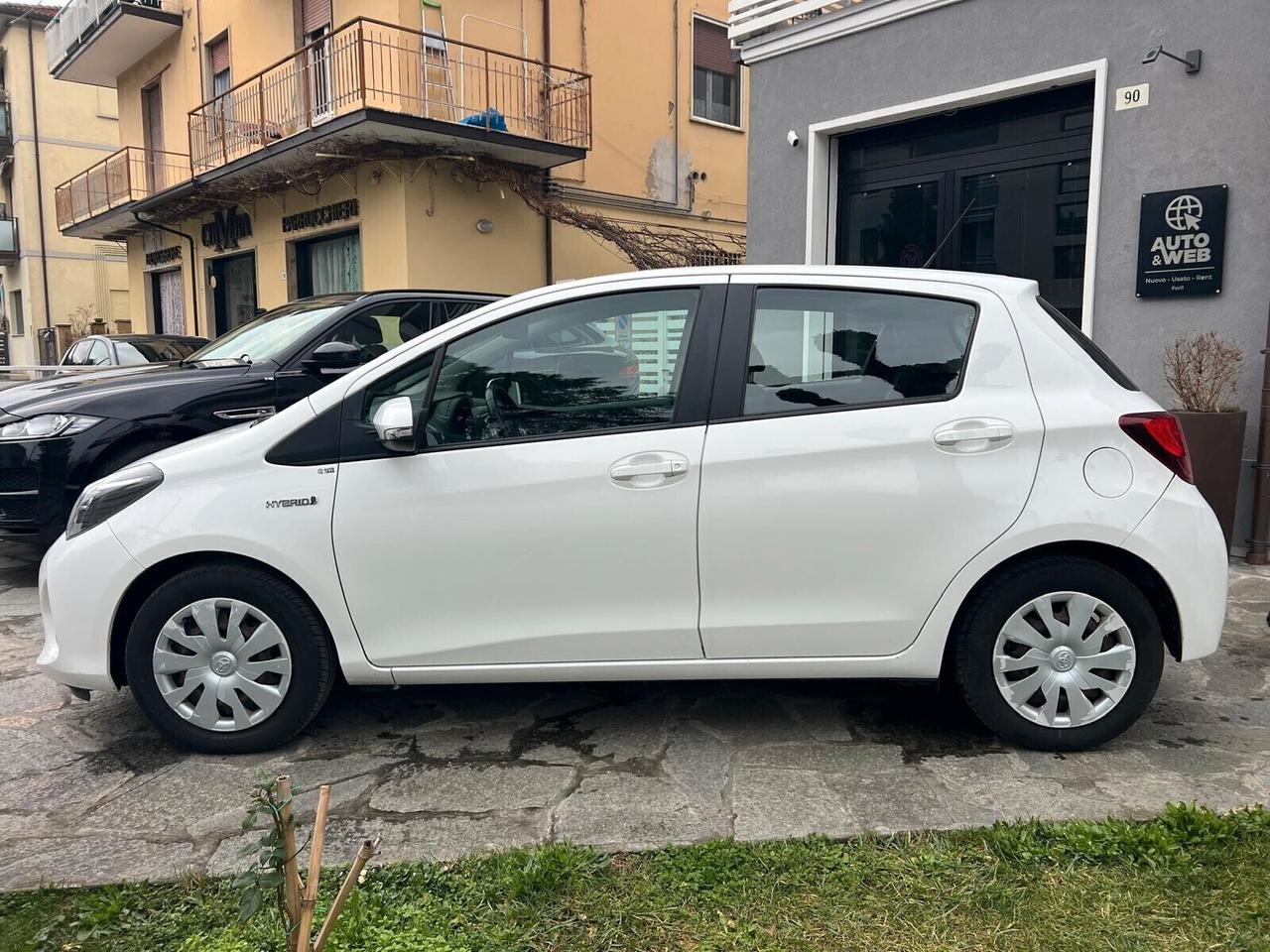 TOYOTA YARIS 1.5 HYBRID STYLE 5P NEOPATENTATI