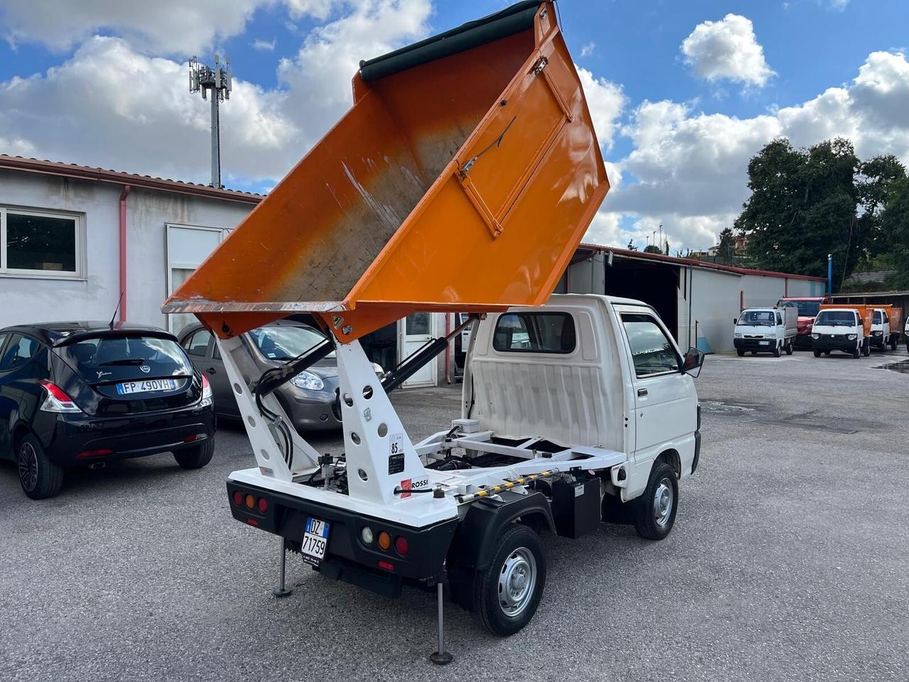 Piaggio quargo con vasca/rib.-700 cc- Diesel -2014