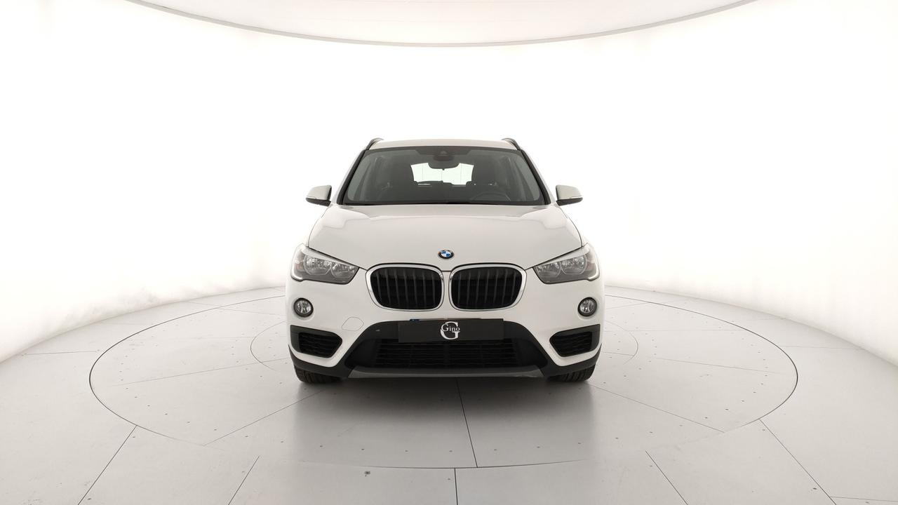 BMW X1 sdrive18d Business auto my18