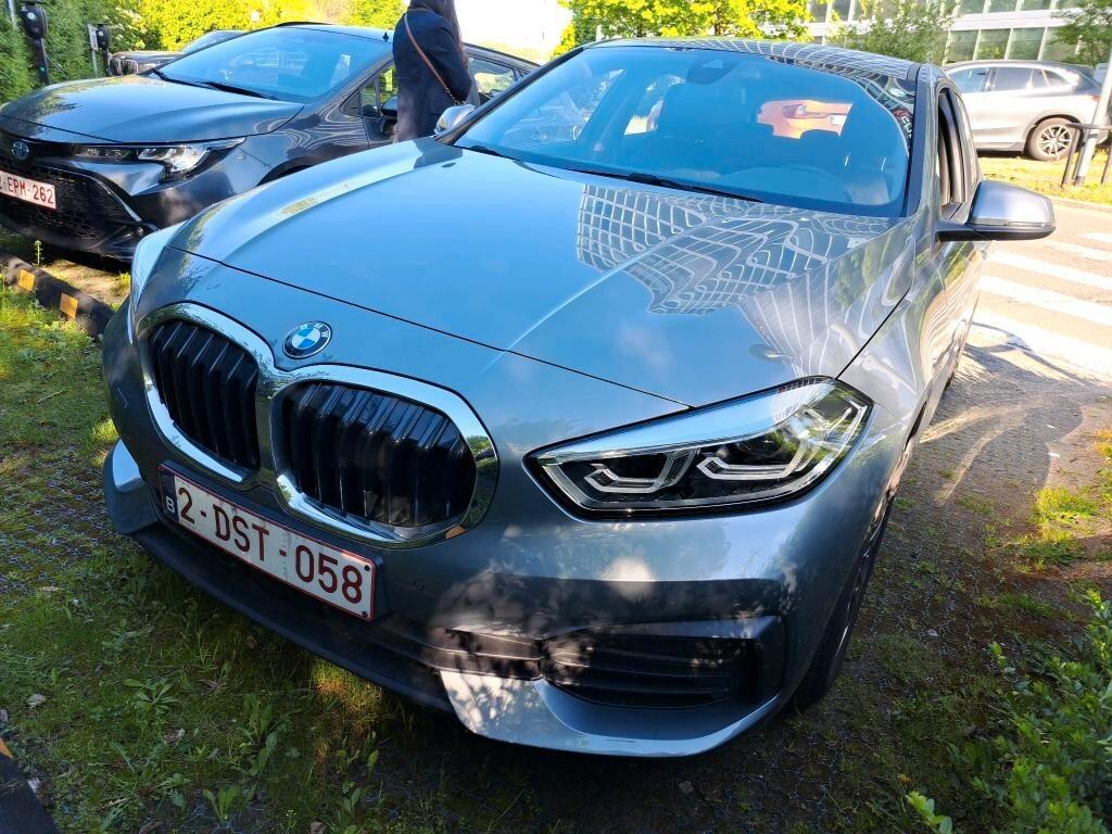 BMW 116D 115CV 6M. BUSINESS ADVANTAGE ( FARI LED - BMW DIGITAL COCKPIT - CRUISE - NAVI - MIRROR - PDC )