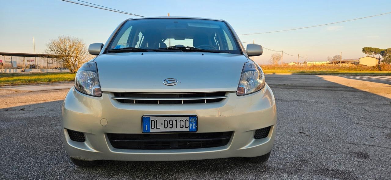 Daihatsu Sirion 1.0 Hiro
