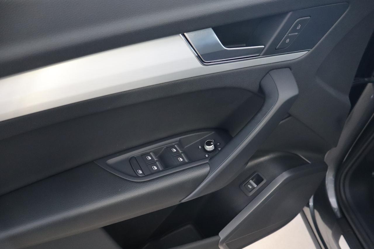 AUDI Q5 SPORTBACK 40 2.0 TDI SLINE QUATTRO S-TRONIC MATRIX - TETTO