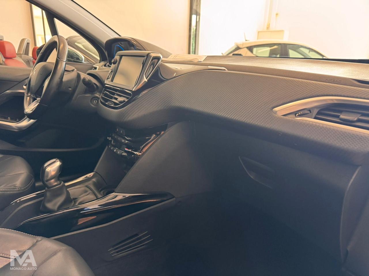 Peugeot 2008 Allure 1.5 HDi 100 92 cv 2015