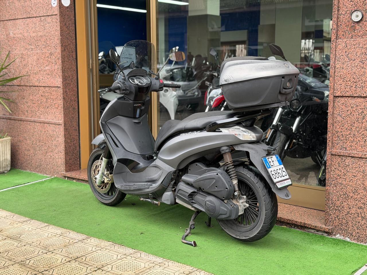 Piaggio Beverly 300 tua a soli 28€