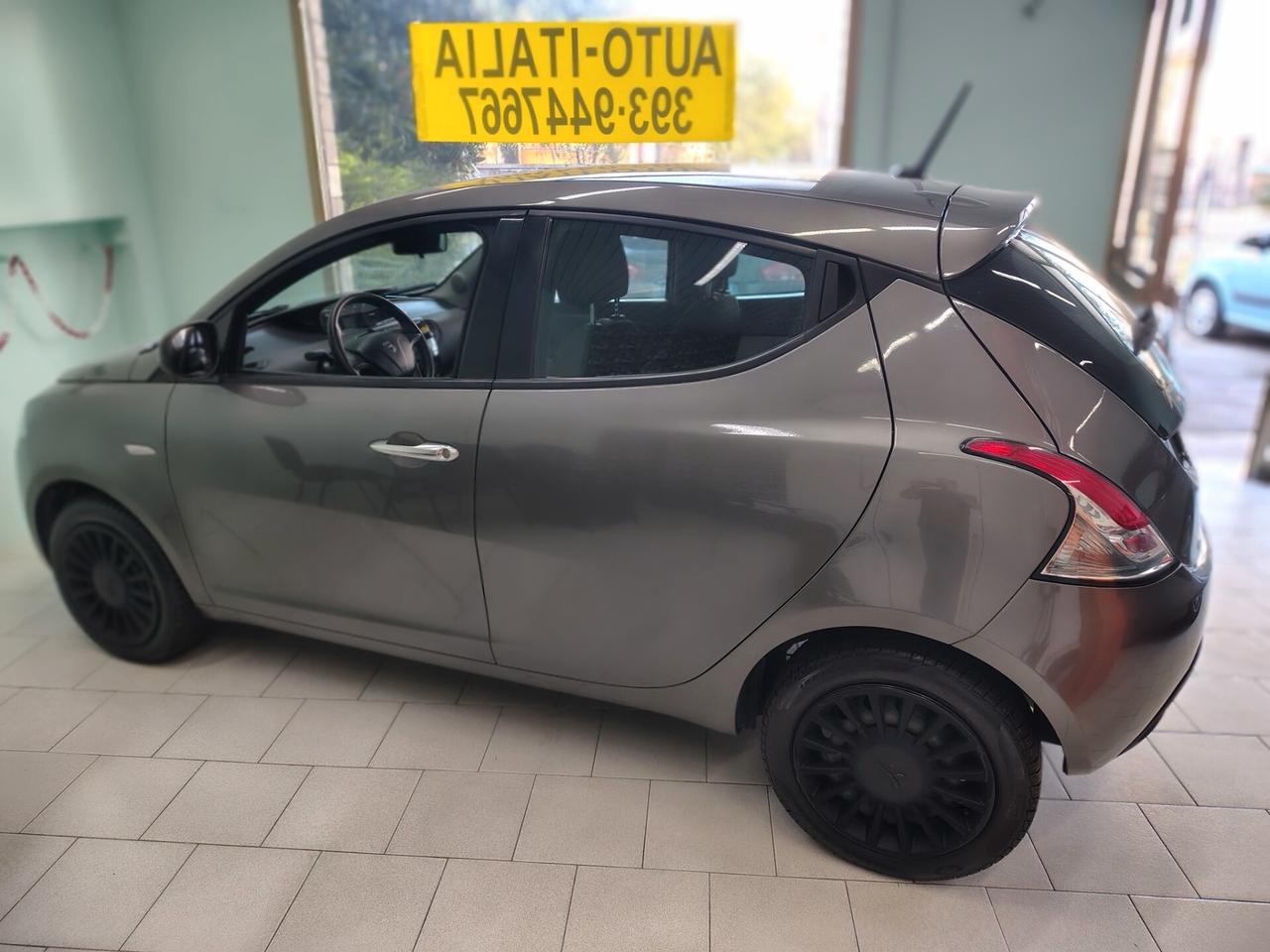Lancia Ypsilon Hybrid AL PREZZO DEL BENZINA!!!