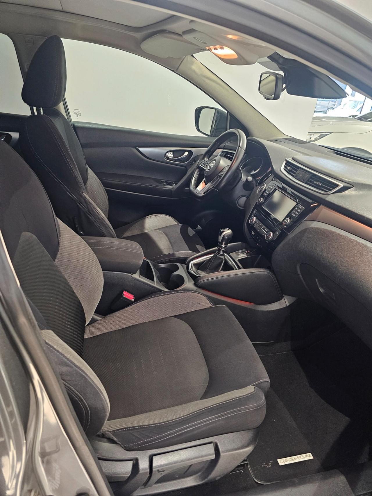 Nissan Qashqai 1.5 dCi N-Connecta